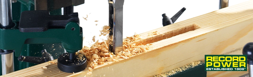 Wiercenie otworów kwadratowych w drewnie