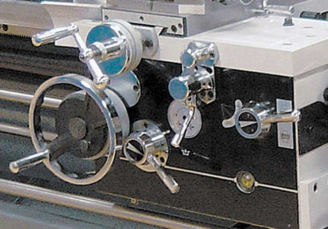 GH-2280ZX DRO Tokarka do metalu z wyświetlaczem w 3-osiach, Ø 560 mm / 2032 mm