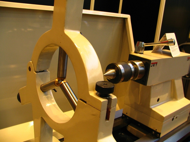 GH-2280ZX DRO Tokarka do metalu z wyświetlaczem w 3-osiach, Ø 560 mm / 2032 mm