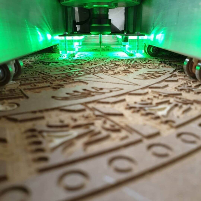 Frezarka CNC 1250x2500 mm SmartBench PrecisionPro