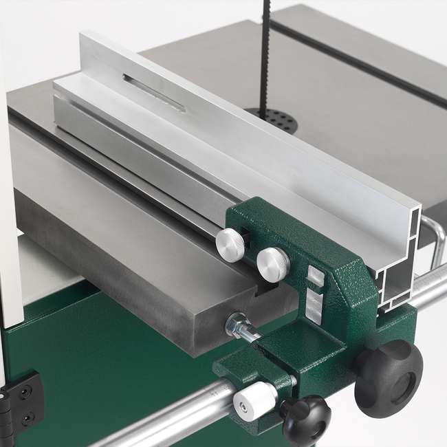 Pilarka taśmowa do drewna Sabre300