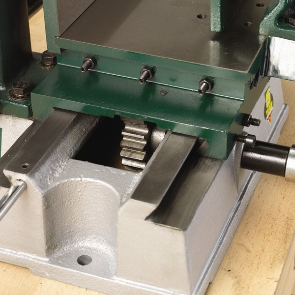 Dłutownica do drewna ze stołem krzyżowym BM16