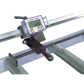 Cyfrowa jednostka pomiarowa z saniami pomiarowymi do podajnika 2020-3