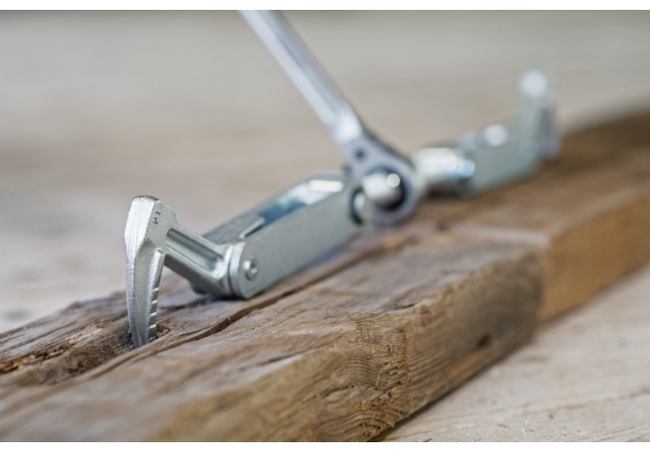 Ścisk ciesielski z grzechotką i hakami do wbijania