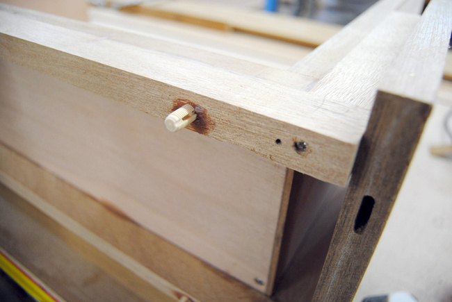 Kołek meblowy Ø6 x 28 mm z tworzywa sztucznego KNAPP – 50 szt.