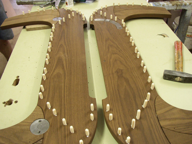 Kołek meblowy Ø6 x 28 mm z tworzywa sztucznego KNAPP – 50 szt.