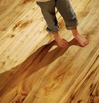 Podłoga drewniana zabezpieczona wydajnym olejem Odie's
