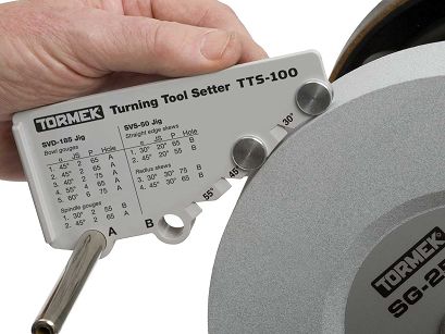 TTS-100 Osprzęt ustawczy do noży tokarskich, zapewniający dokładne odzwierciedlenie kształtu i kąta ostrza.